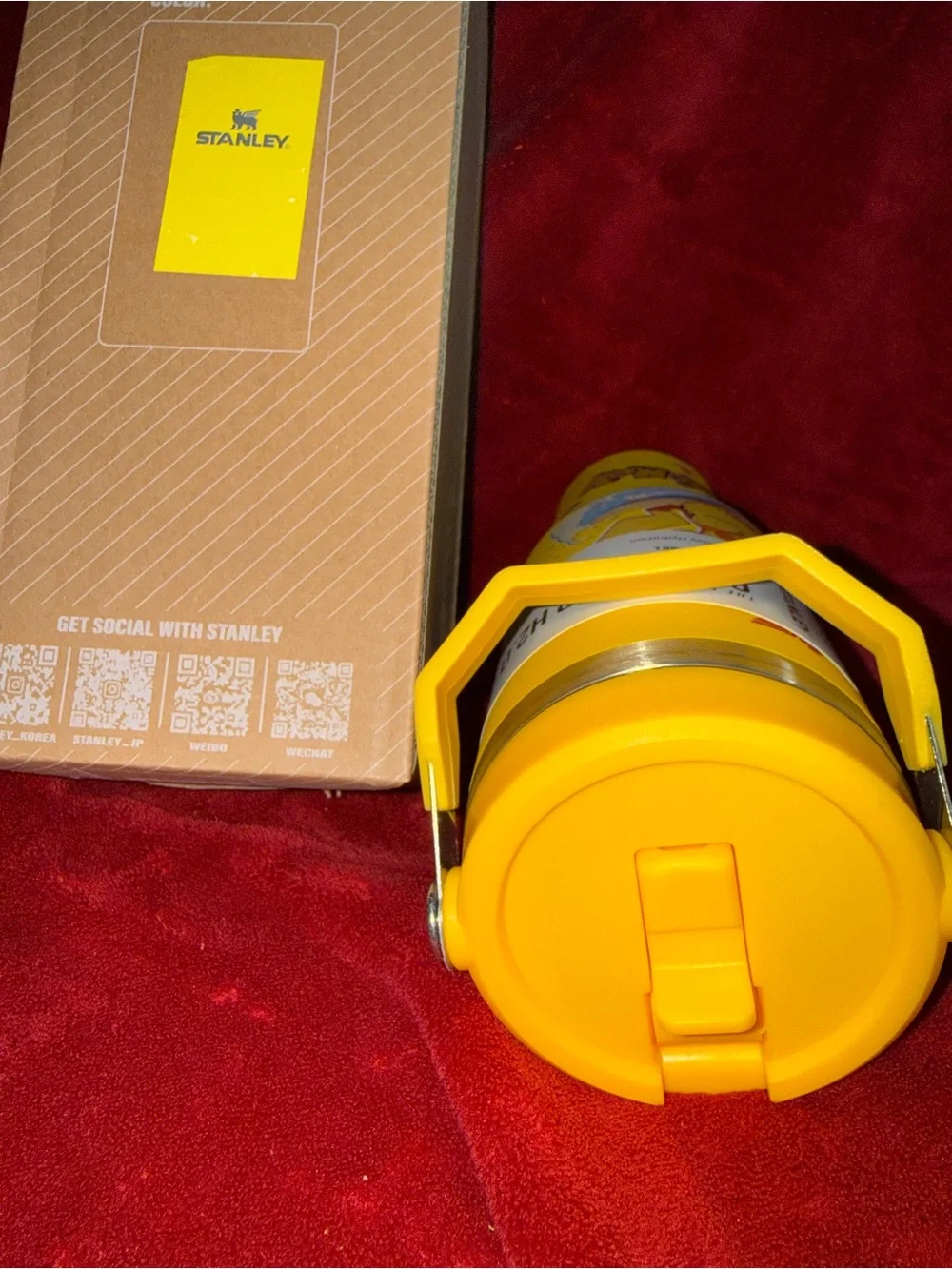 Stanley Yellow Pokémon Pikachu H2.0 Quencher Tumbler 30 oz. - New - Picture 3 of 5